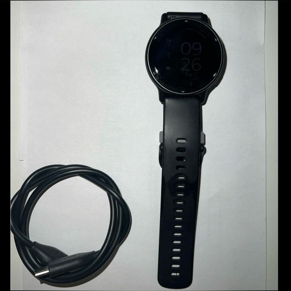 Garmin Vivoactive 5 with Original Charging Cable